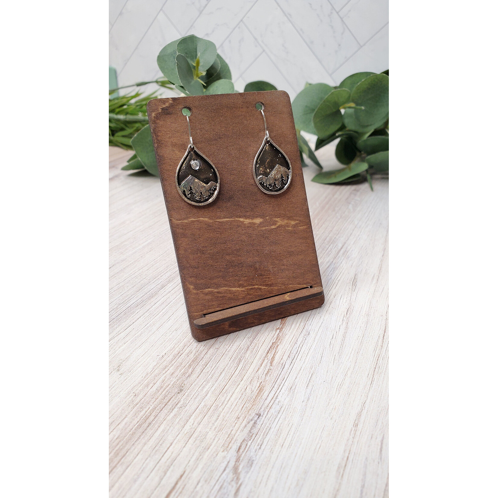 Evi Studio Mountain Dangly Earrings - Teardrops