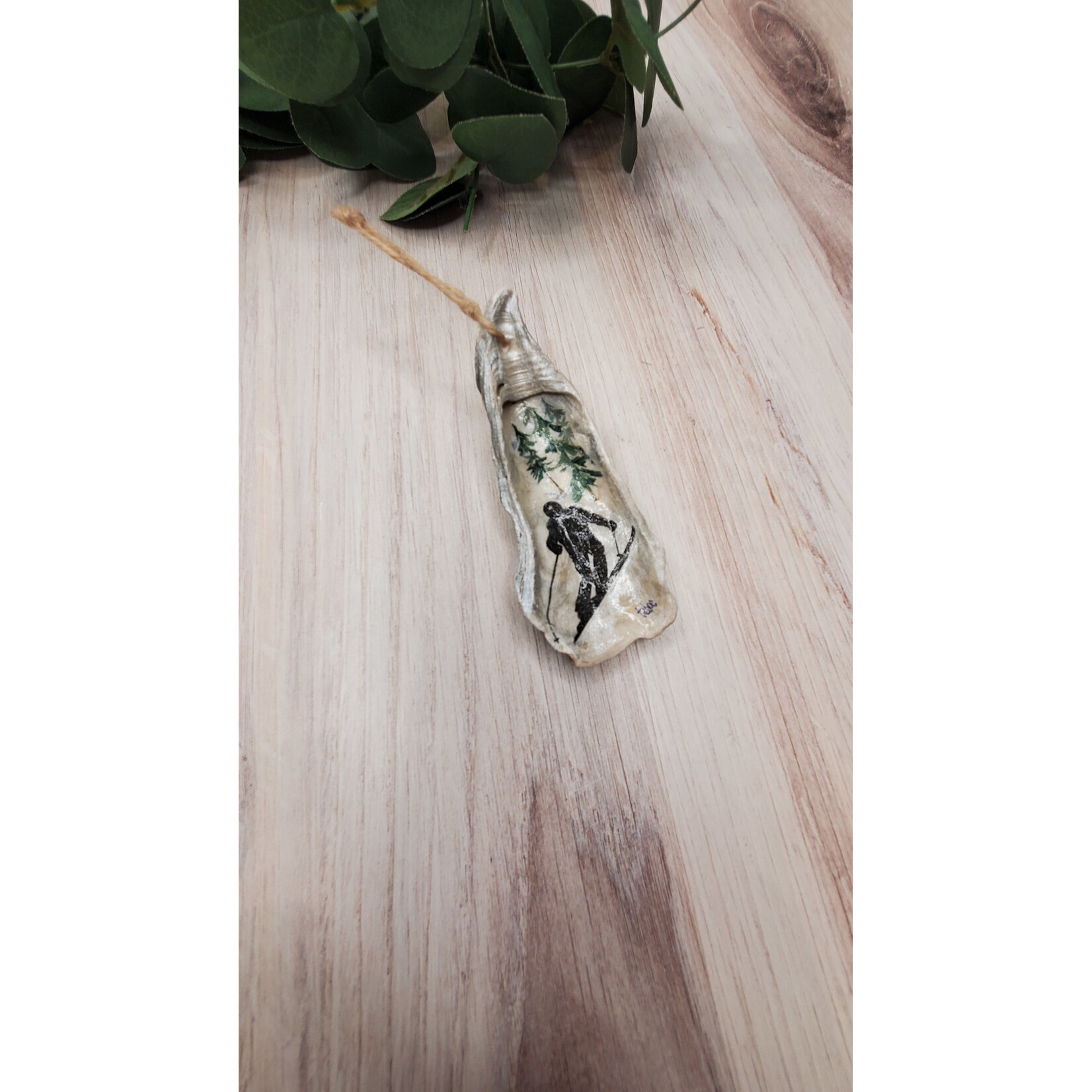 Sue Pemberton Oyster Shell Ski Ornament- Smalls