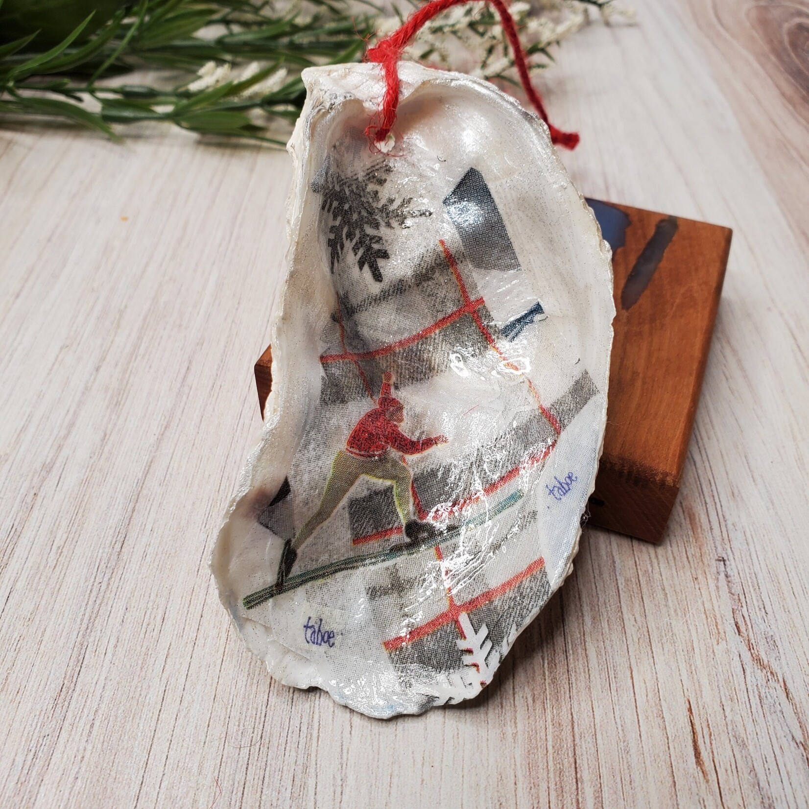Sue Pemberton Oyster Shell Ski Ornament- Smalls